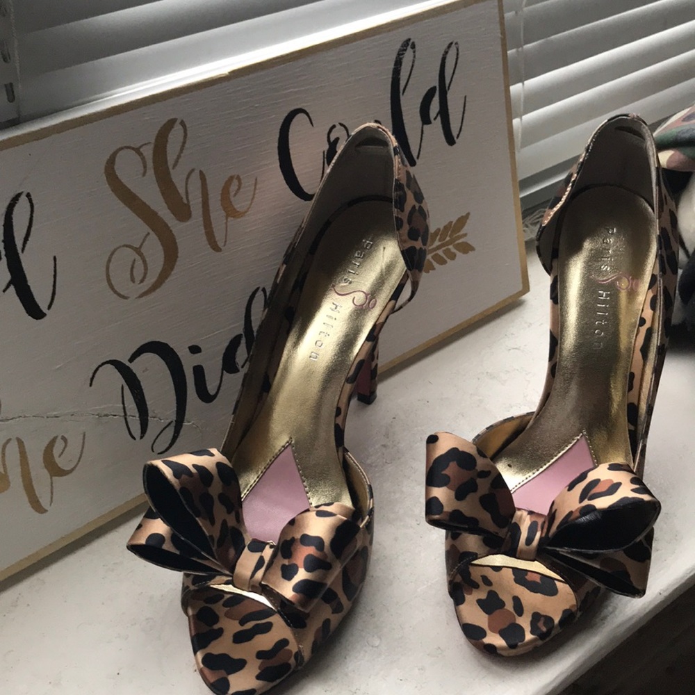 Leopard shoes